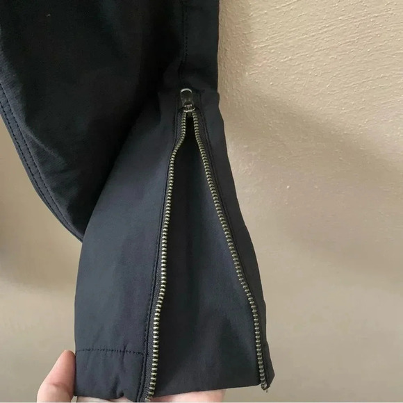 Athleta Wander Skinny Pant in Black Size 6P - Picture 11 of 14